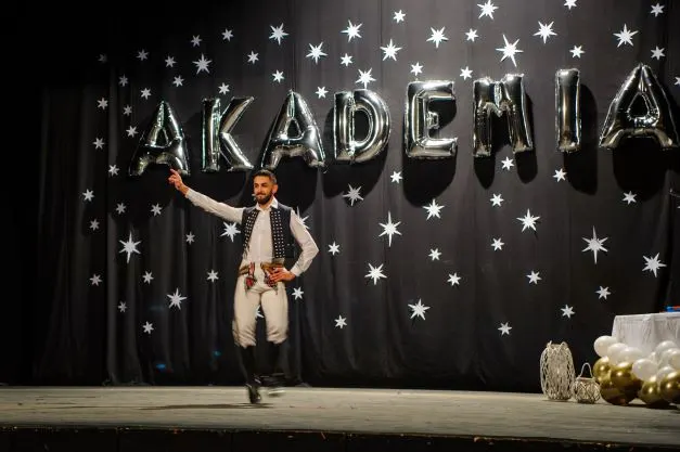 Akadémia