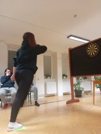 Hod šípkami na terč
