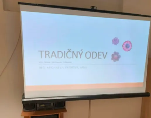 Tradičný odev