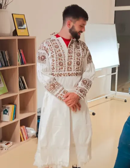 Tradičný odev