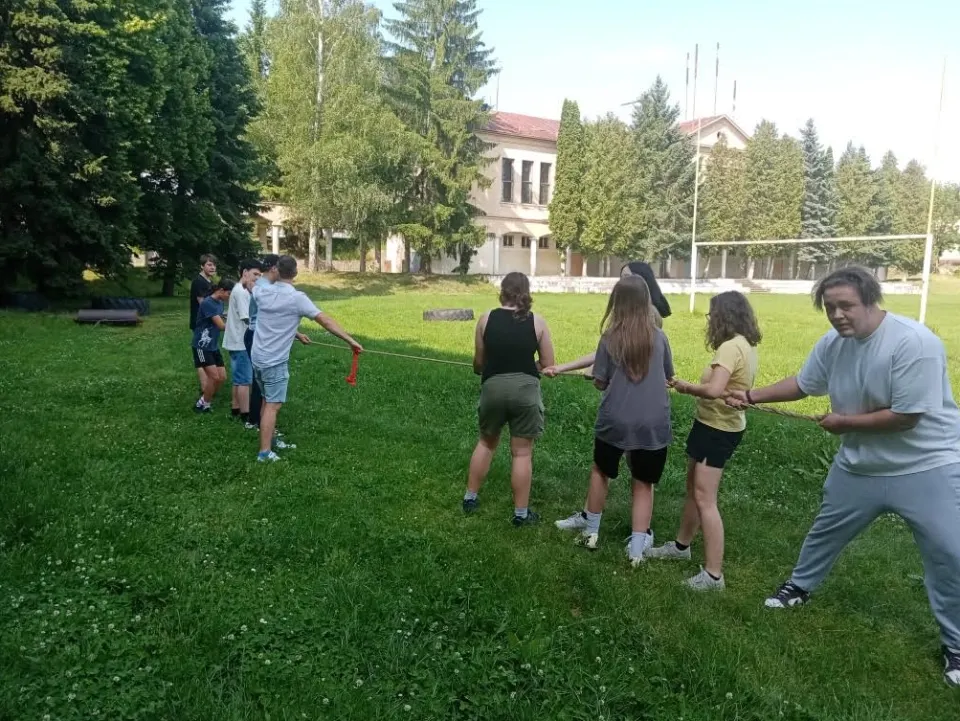 Preťahovanie lanom