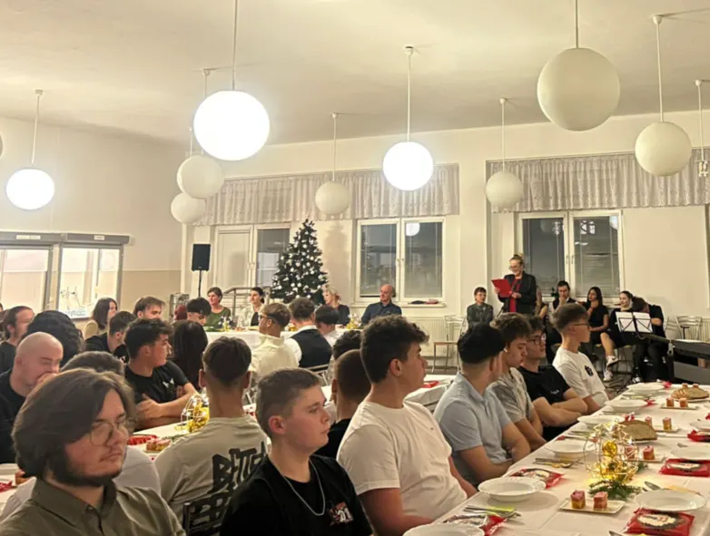 Štedrá večera v ŠI