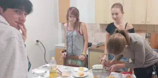 Ovocná bublanina v rámci krúžku "Varíme a pečieme s radosťou"